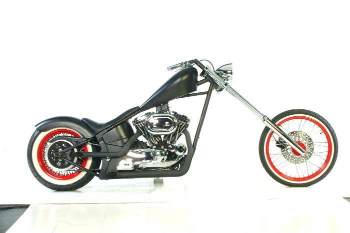 viv's black bike 002